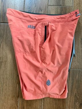 Stio CFS board shorts (orange) 10” - men’s 33